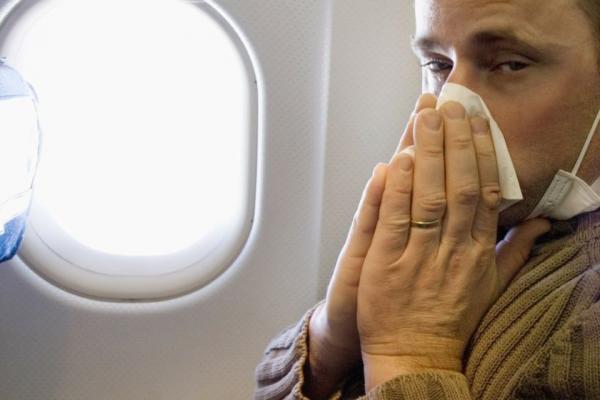 راهنمای پیشگیری از بیماری در طول پرواز: از تقویت ایمنی تا بهداشت فردی راهنمای پیشگیری از بیماری در طول پرواز: از تقویت ایمنی تا بهداشت فردی